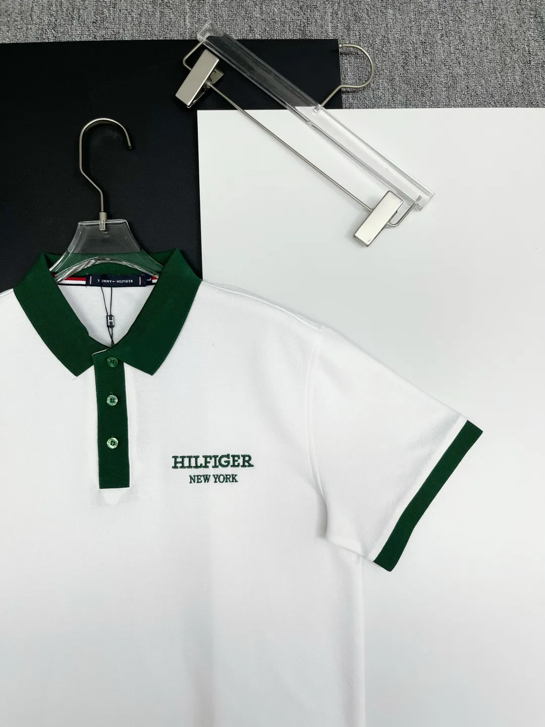TOMMY New Arrival Polo Same Style 210 ， Factory New Arrival Versatile : Black White Khaki Green Size：M-3XL